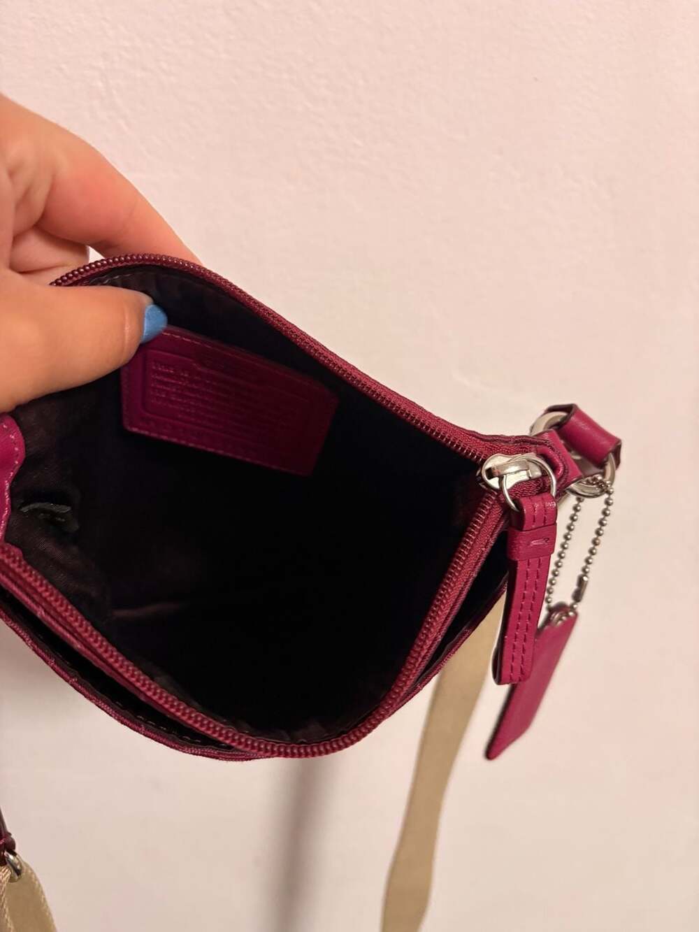 Coach Julia Signature C Crossbody Bag Magenta Pink Y2K - Picture 4 of 5
